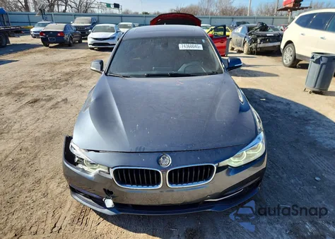 2017 BMW 330 Xi z USA, uszkodzony, nr VIN WBA8D9G37HNU65740